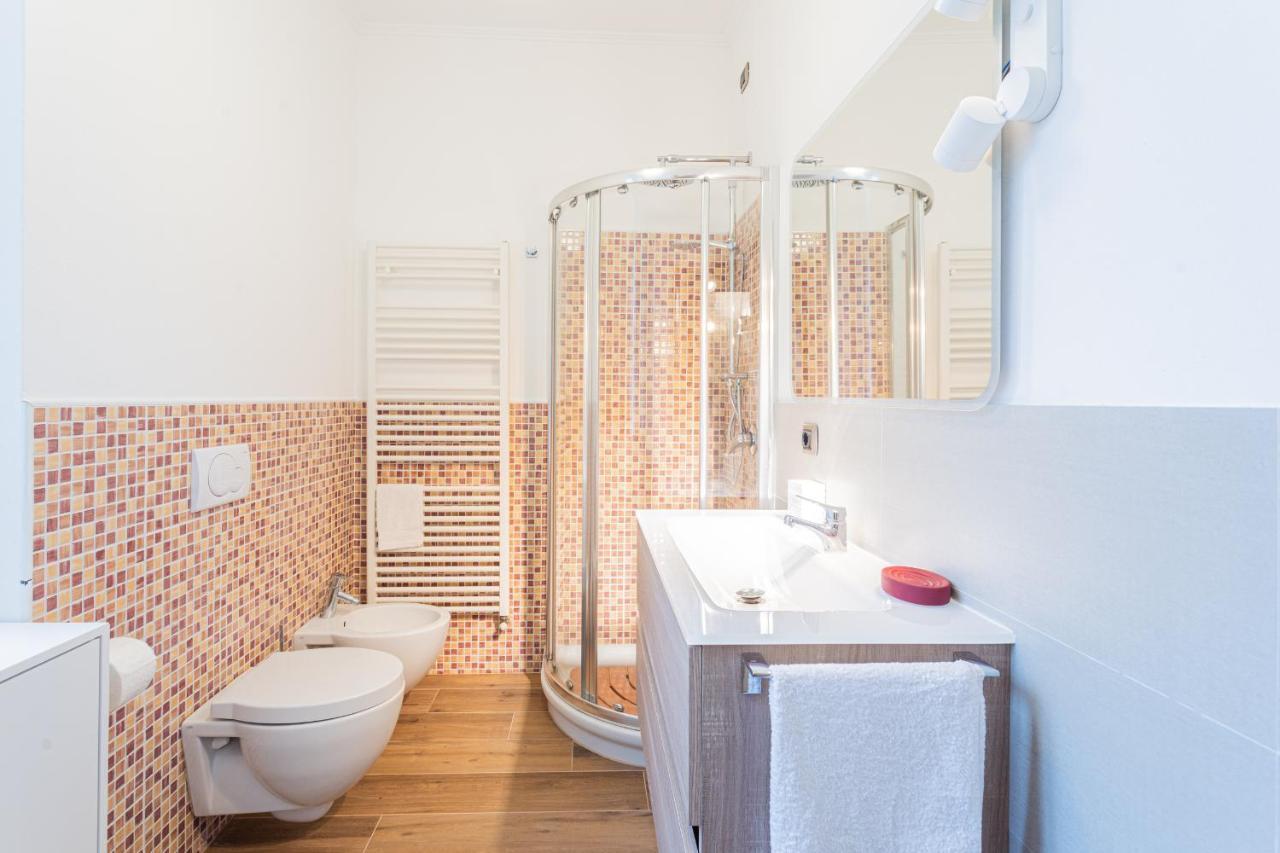 Apartament Rosart House By Rent All Como Zewnętrze zdjęcie